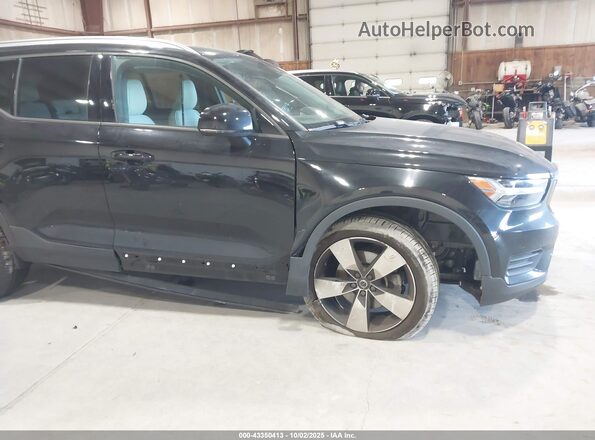 YV4162UK4L2204591 2020 VOLVO XC40 Black Դիմացի տեսք