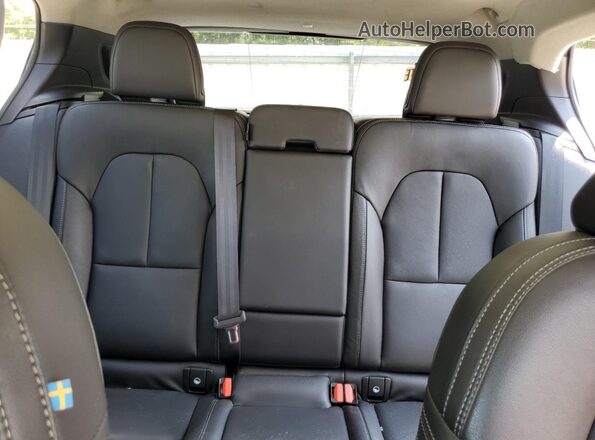 YV4162UK4M2404775 2021 VOLVO XC40 Синий Вид задних сидений