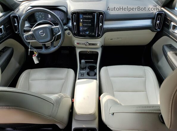 YV4162UK8L2280279 2020 VOLVO XC40 White Առջևի վահանակի տեսք