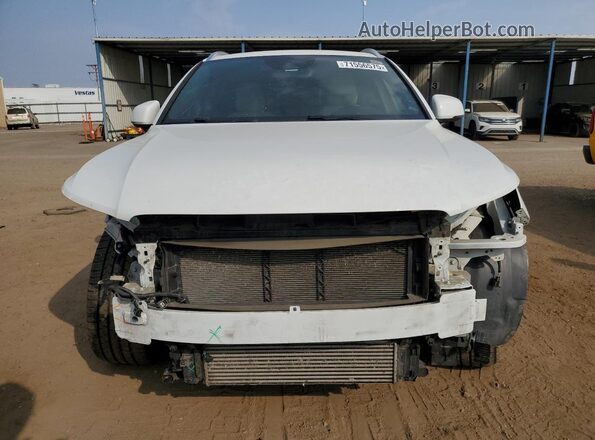 YV4162UK8L2280279 2020 VOLVO XC40 White Դիմացի տեսք