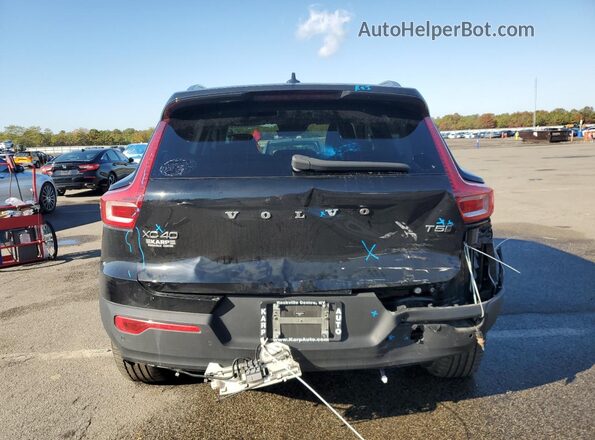YV4162UKXN2652725 2022 VOLVO XC40 Black 