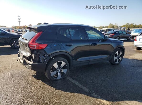 YV4162UKXN2652725 2022 VOLVO XC40 Black 