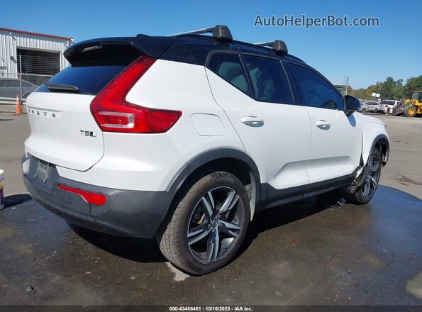 YV4162UM1M2404976 2021 VOLVO XC40 White Trasero derecho