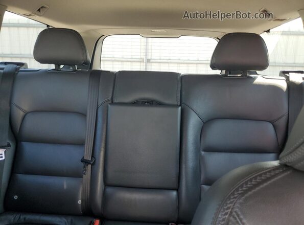 YV440MBK7G1255561 2016 VOLVO XC70 Серебряный Вид задних сидений