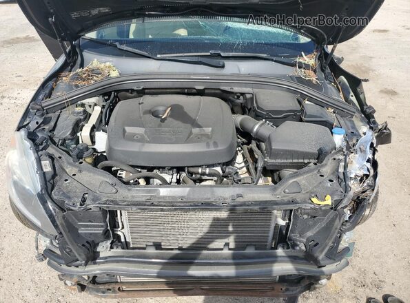 YV440MDU2H2018759 2017 VOLVO XC60 Black Widok wnętrza z tyłu