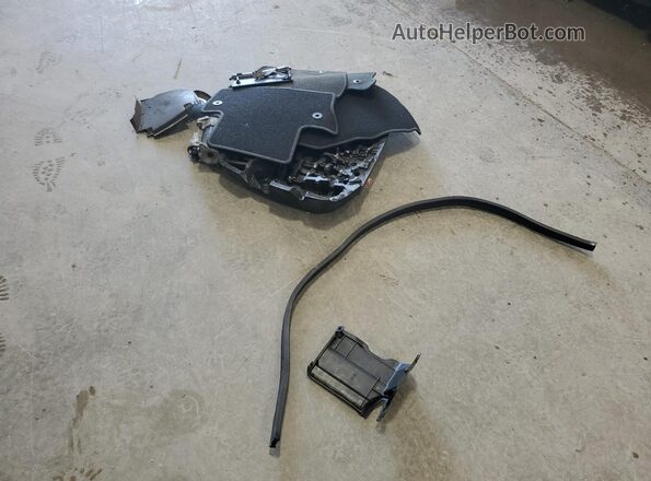 YV440MWK6H1029331 2017 VOLVO V60 Black Vista del compartimento del motor
