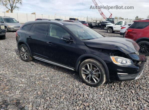 YV440MWK9H1040081 2017 VOLVO V60 Black 