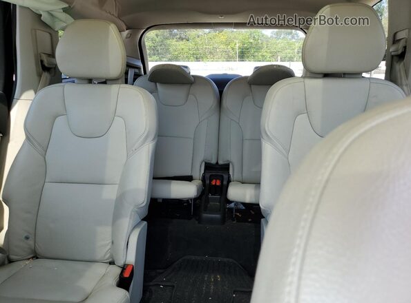 YV4A221K8L1553534 2020 VOLVO XC90 Black Rear seats view