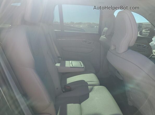 YV4A22PK1N1860568 2022 VOLVO XC90 Blue Widok wnętrza z tyłu