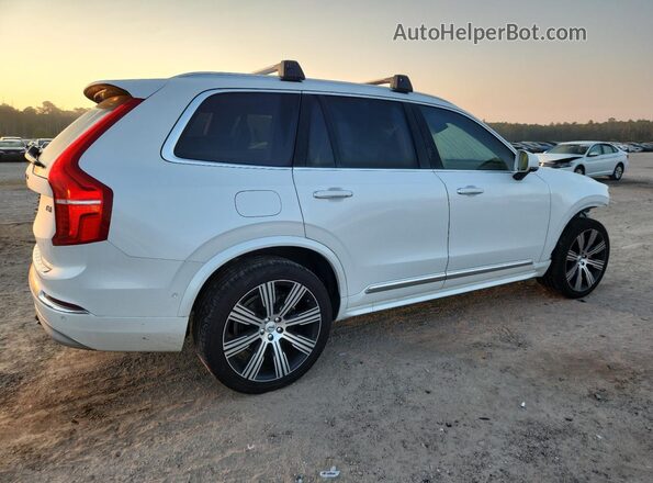 YV4A22PL4N1873016 2022 VOLVO XC90 White Trasero derecho
