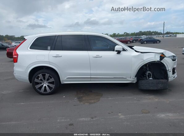 YV4BR00L8N1812959 2022 VOLVO XC90 RECHARGE PLUG-IN HYBRID Белый Вид задней части салона