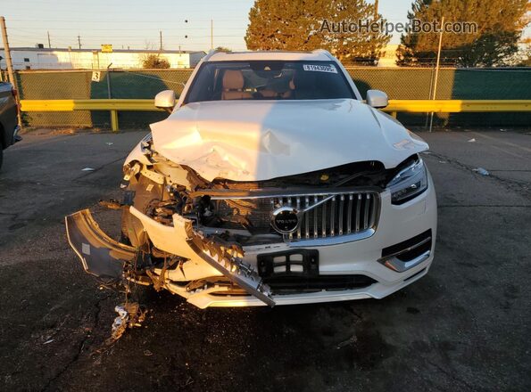 YV4BR0CK9M1746620 2021 VOLVO XC90 Белый Вид спереди