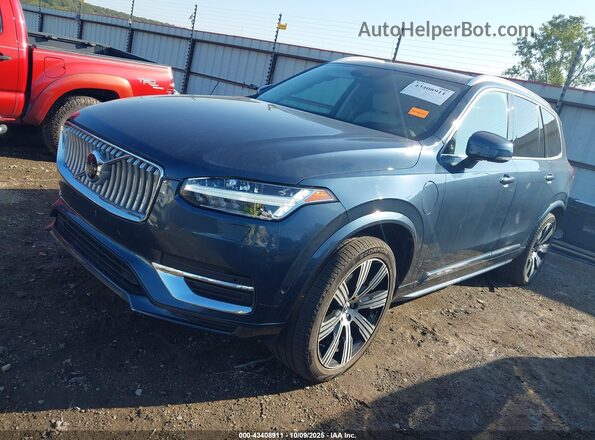YV4BR0CL6M1761858 2021 VOLVO XC90 RECHARGE PLUG-IN HYBRID Blue Przód lewy