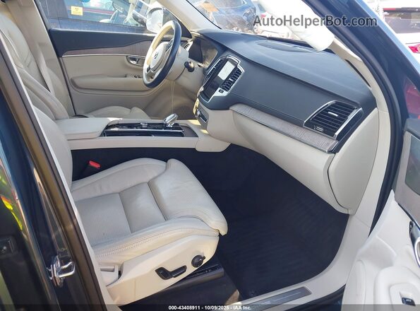 YV4BR0CL6M1761858 2021 VOLVO XC90 RECHARGE PLUG-IN HYBRID Blue Widok wnętrza z przodu