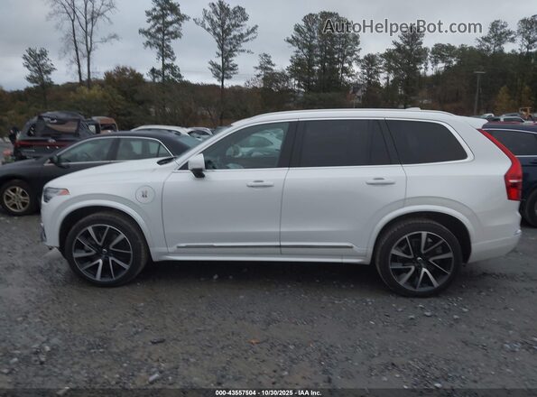 YV4BR0CZ1N1790674 2022 VOLVO XC90 RECHARGE PLUG-IN HYBRID White Vista interior de 360 grados