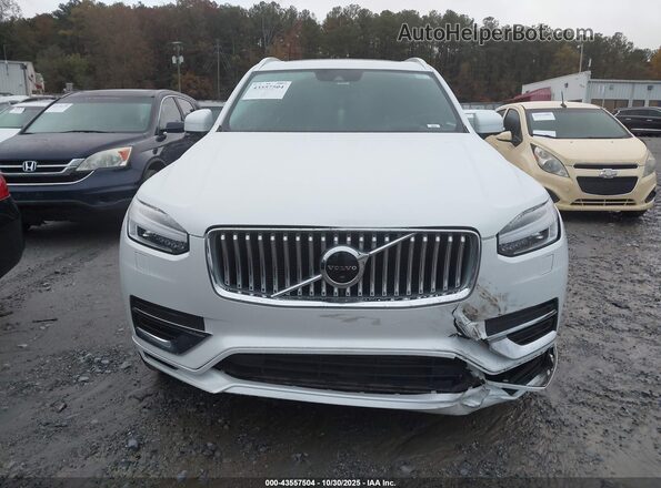 YV4BR0CZ1N1790674 2022 VOLVO XC90 RECHARGE PLUG-IN HYBRID White Vista del cuadro de instrumentos