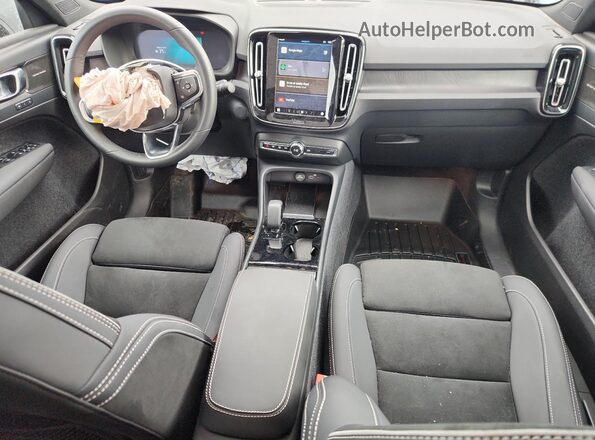 YV4ED3GM4P2056331 2023 VOLVO C40 Синий Вид панели приборов