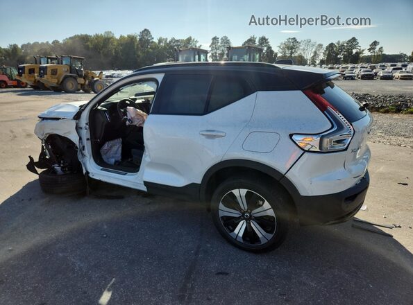 YV4ED3UL0P2107433 2023 VOLVO XC40 White Trasero izquierdo