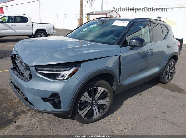 YV4ED3UL8P2099324 2023 VOLVO XC40 RECHARGE PURE ELECTRIC Blue Vista tres cuartos delantera izquierda