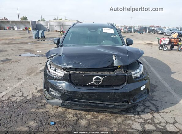 YV4ED3UR5M2582110 2021 VOLVO XC40 RECHARGE PURE ELECTRIC Black Դիմացի տեսք