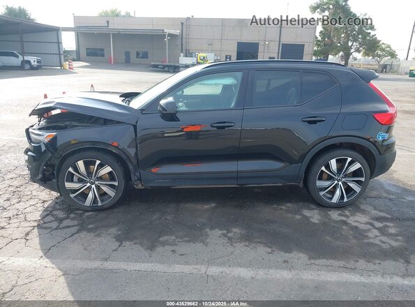 YV4ED3UR5M2582110 2021 VOLVO XC40 RECHARGE PURE ELECTRIC Black 