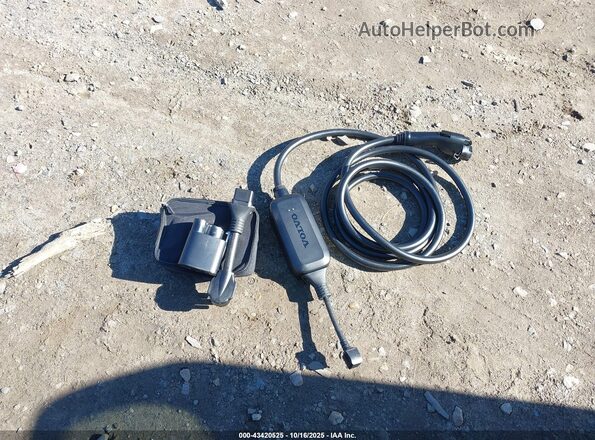 YV4EK3ZL2SS150419 2025 VOLVO EX30 Green 
