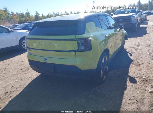 YV4EK3ZL2SS150419 2025 VOLVO EX30 Green Trasero izquierdo