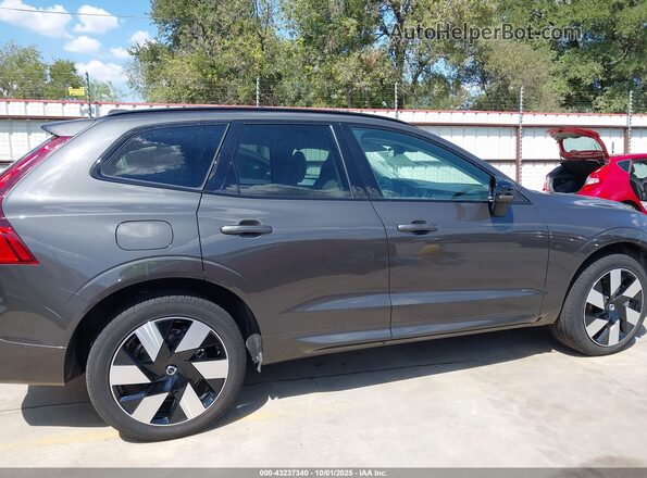 YV4H60DL3R1889449 2024 VOLVO XC60 RECHARGE PLUG-IN HYBRID Gray Вид задньої частини салону