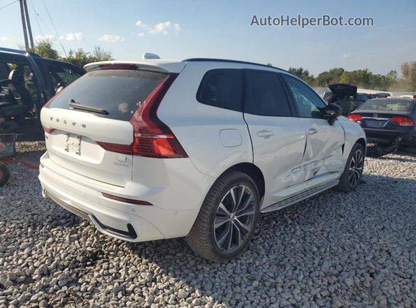 YV4H60DW0P1331727 2023 VOLVO XC60 Белый Задняя правая четверть