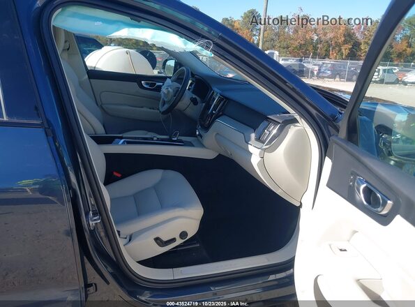 YV4H60RC6S1149019 2025 VOLVO XC60 PLUG-IN HYBRID Dark Blue Front interior view
