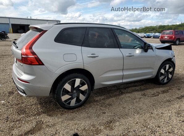 YV4H60RM7S1008033 2025 VOLVO XC60 Silver უკანა მარჯვენა
