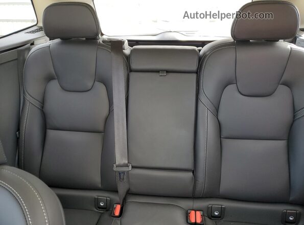 YV4H60RM7S1008033 2025 VOLVO XC60 Silver უკანა სავარძლების ხედი