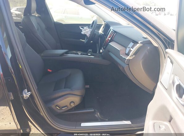 YV4L12DN4P1203650 2023 VOLVO XC60 Black Front interior view
