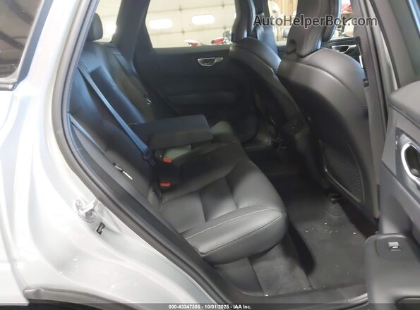 YV4L12RL2R1812925 2024 VOLVO XC60 Gray VIN կոդի պիտակի տեսք