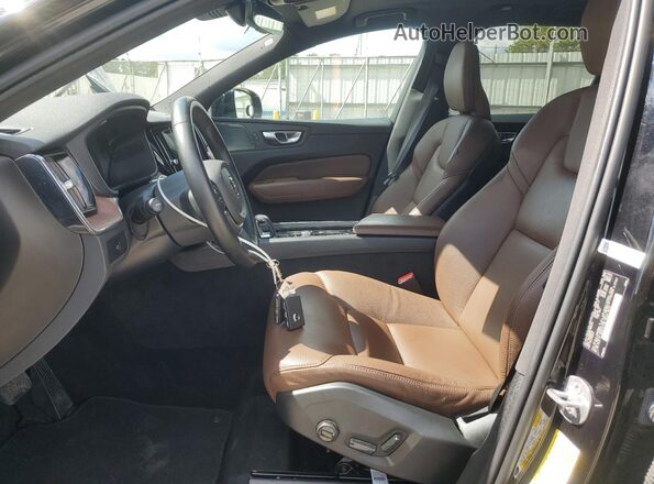 YV4L12RW6P1266430 2023 VOLVO XC60 Black Вид салону спереду