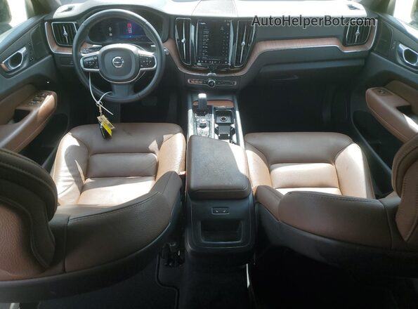 YV4L12RW6P1266430 2023 VOLVO XC60 Black Вид панелі приладів