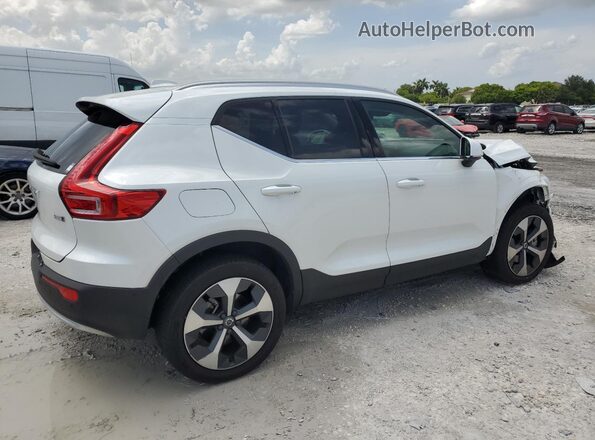 YV4L12UE1R2372943 2024 VOLVO XC40 White Rear right