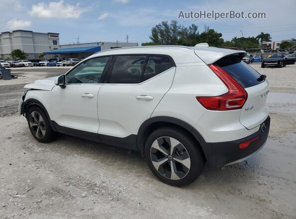 YV4L12UE1R2372943 2024 VOLVO XC40 White Rear left