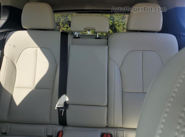 YV4L12UEXS2458421 2025 VOLVO XC40 Кремовый Вид задних сидений