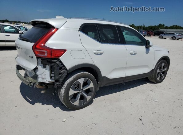 YV4L12UEXS2463599 2025 VOLVO XC40 Белый Задняя правая четверть