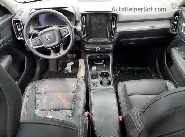 YV4L12UK8R2286860 2024 VOLVO XC40 Black Vista del salpicadero