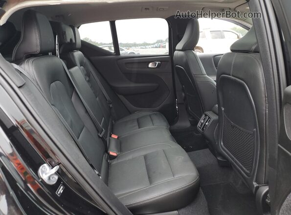 YV4L12UK8R2286860 2024 VOLVO XC40 Black Vista interior trasera