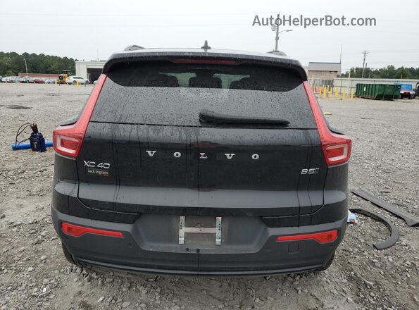 YV4L12UK8R2286860 2024 VOLVO XC40 Black Vista trasera