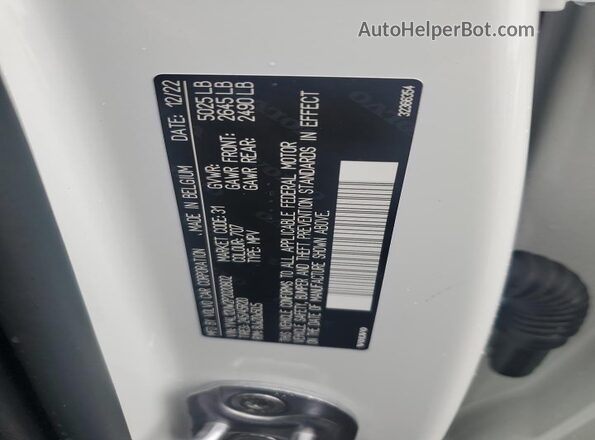 YV4L12UW2P2020802 2023 VOLVO XC40 White 