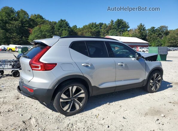 YV4L12UW3P2939546 2023 VOLVO XC40 Silver Trasero derecho