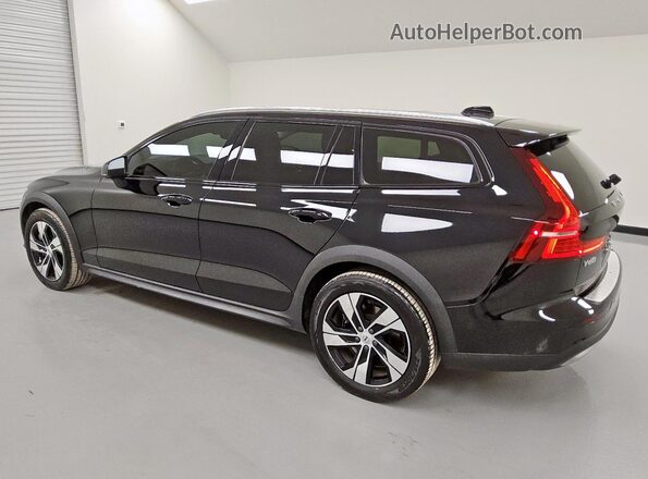 YV4L12WK4S2147151 2025 VOLVO V60 Black Rear left