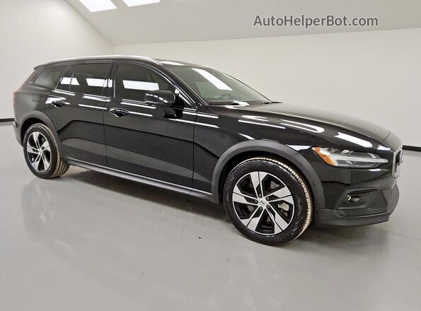 YV4L12WK4S2147151 2025 VOLVO V60 Black Front right