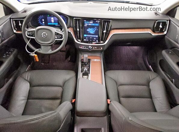 YV4L12WK4S2147151 2025 VOLVO V60 Black Dashboard view