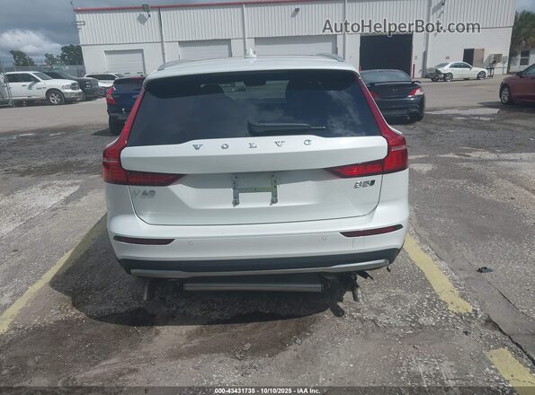 YV4L12WK4S2149840 2025 VOLVO V60 CROSS COUNTRY White 