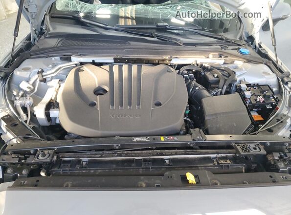 YV4L12WK5S2148051 2025 VOLVO V60 Gray Vista del compartimento del motor